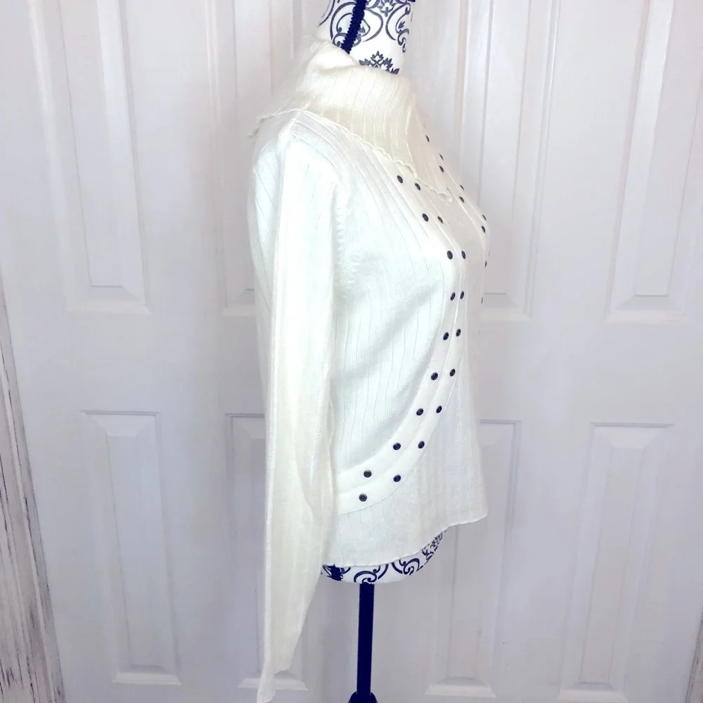 Carol rose cream studded detail folded over collar detail pullover sweater - Picture 4 of 6